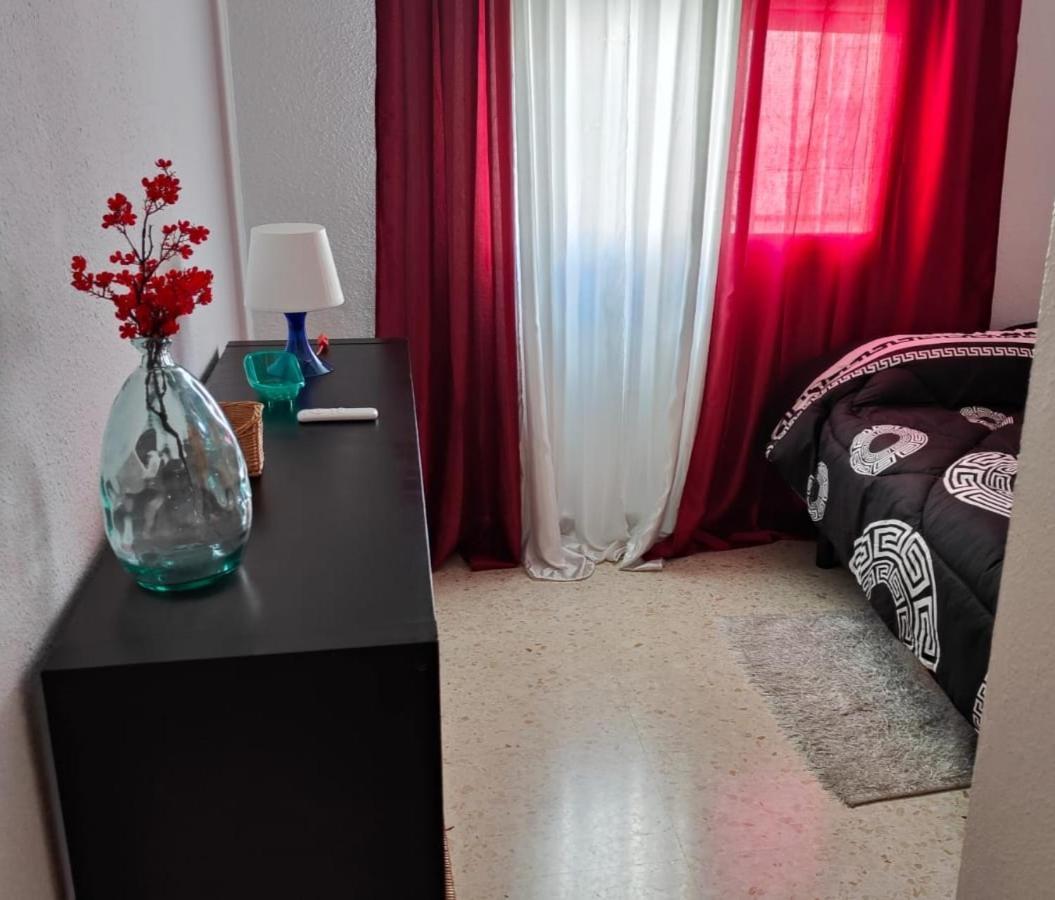 Apartamento Frente A Palacio De Congresos Севилья Номер фото